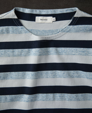 Striped long-sleeve T-shirt with crew neck; navy and light blue bands