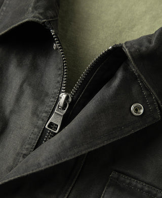 Field jacket neckline and zipper detail with snap button and inner lining