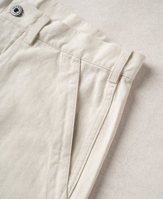 White deck pants with belt loops and straight front panel seams