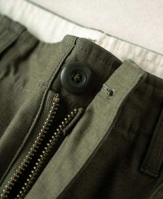 Olive cargo pants front closure with black button and zip fly