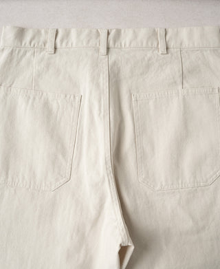 White deck pants back view with two side pockets and belt-loop waistband