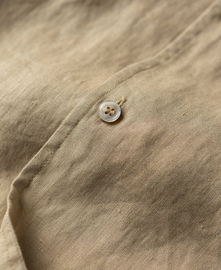 button detail of 1950s Italian Collar Linen Short Sleeve Shirt