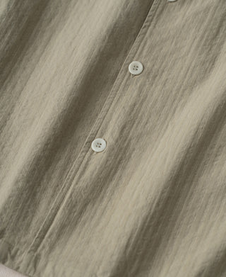 Button Detail of Italian Collar Salt-Shrunk Shirt