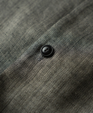 Button Detail of Relaxed Ramie Herringbone Cuban Shirt