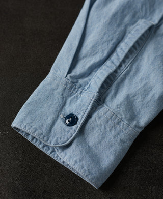 buttoned barrel cuff of Military Wash Chambray Workshirt