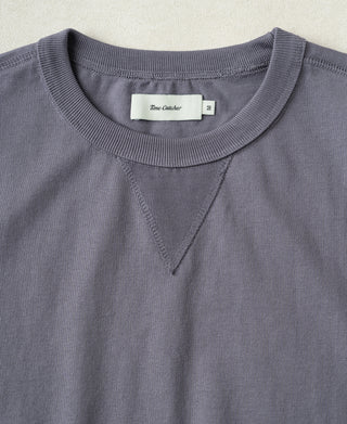 Collar Detail of 1950s V-Gusset Cotton T-Shirt