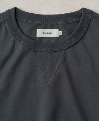 Collar Detail of 1950s V-Gusset Cotton T-Shirt