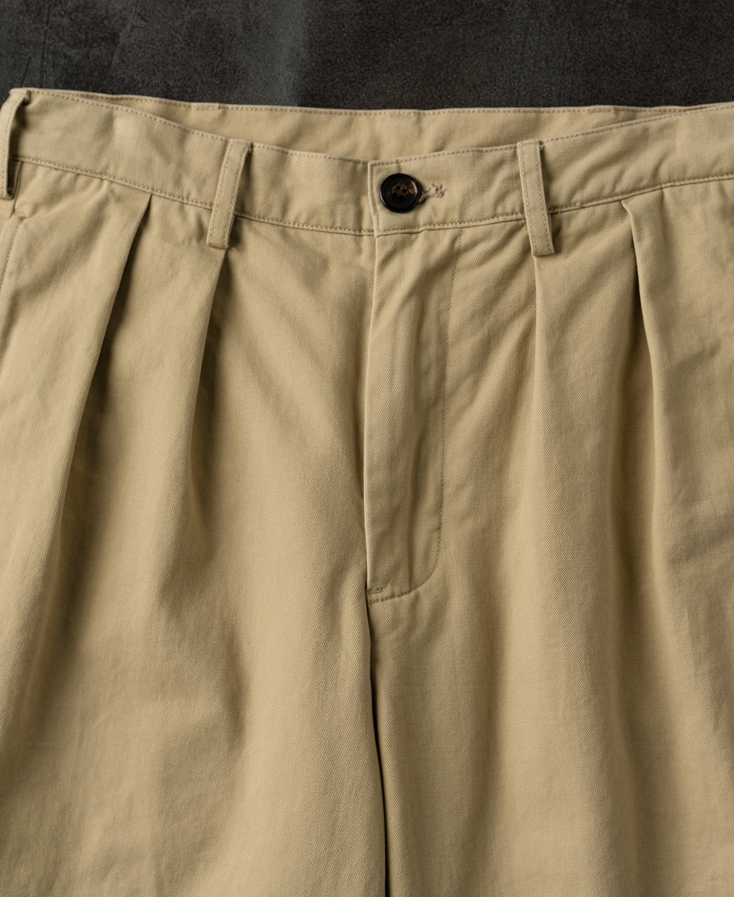 Ivy Style Classic Fit Two-pleated Chino Trousers - Khaki | Time
