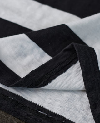 hem detail of Slub Cotton Wide Striped T-Shirt