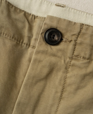 horn button of 1930s Washed Officer Chino Shorts