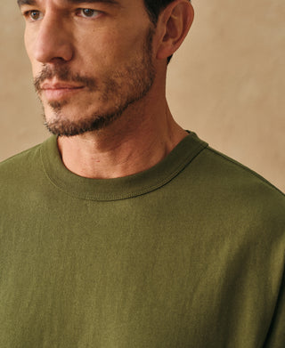 lifestyle shot of 1900s Heavyweight Cotton Jersey Boxy T-Shirt