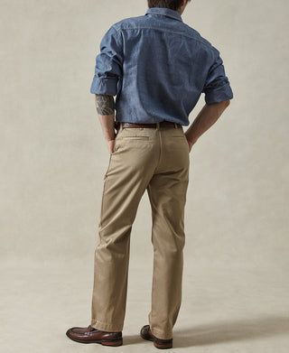 lifestyle shot of 1950s US Army Officer Chino Trousers