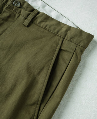 pocket detail of Casual Stretch Cotton-Blend Tapered Pants in Olive