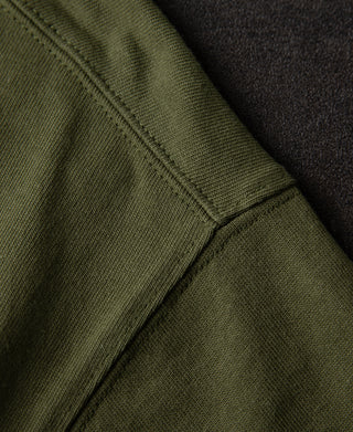 shoulder stitching detail of 1900s Heavyweight Cotton Jersey Boxy T-Shirt