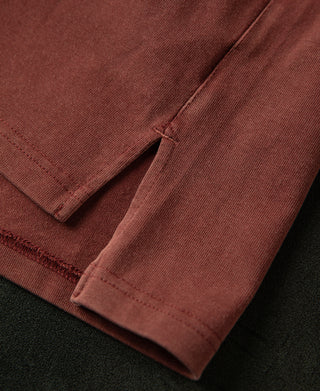 side slit hem of Retro Washed Long-Sleeve T-Shirt