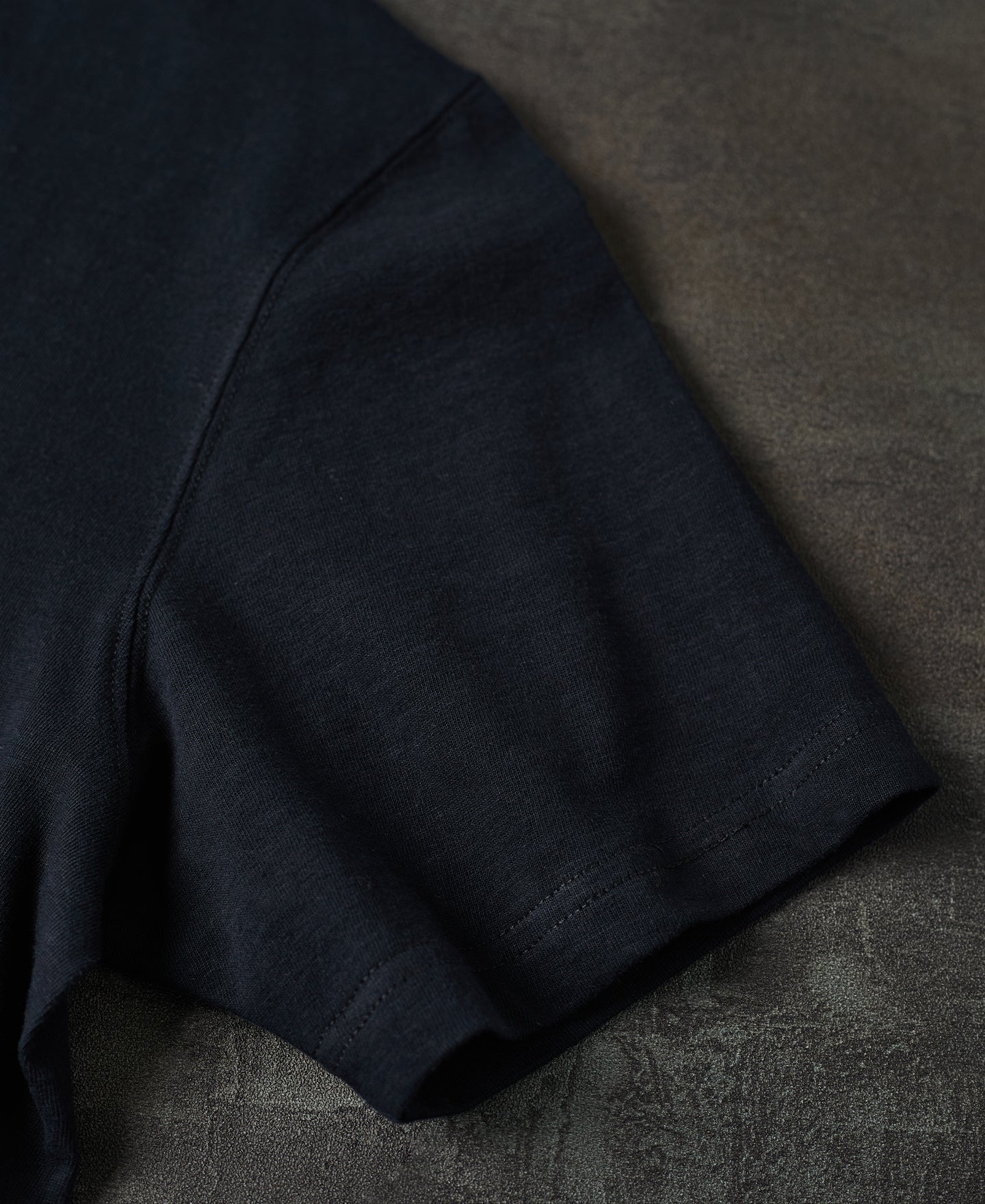 Midweight Loopwheel Tubular Slub Cotton T-Shirt - Black | Time