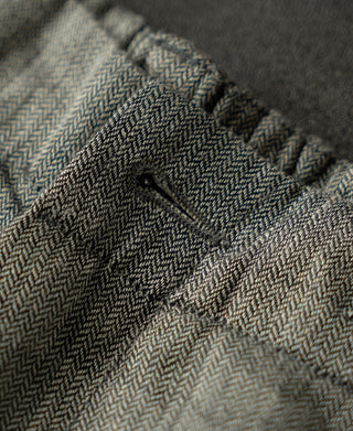 Waist Detail of Relaxed Ramie Herringbone Shorts